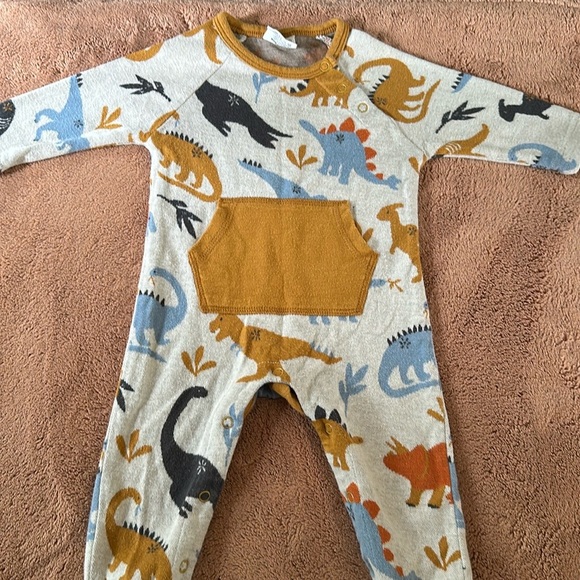 Viverano Organics long sleeve one piece. Size 3-6 months. - Picture 2 of 6